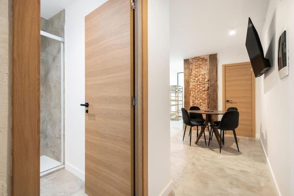 Flat In Lavapies At Street Level S23a Appartement